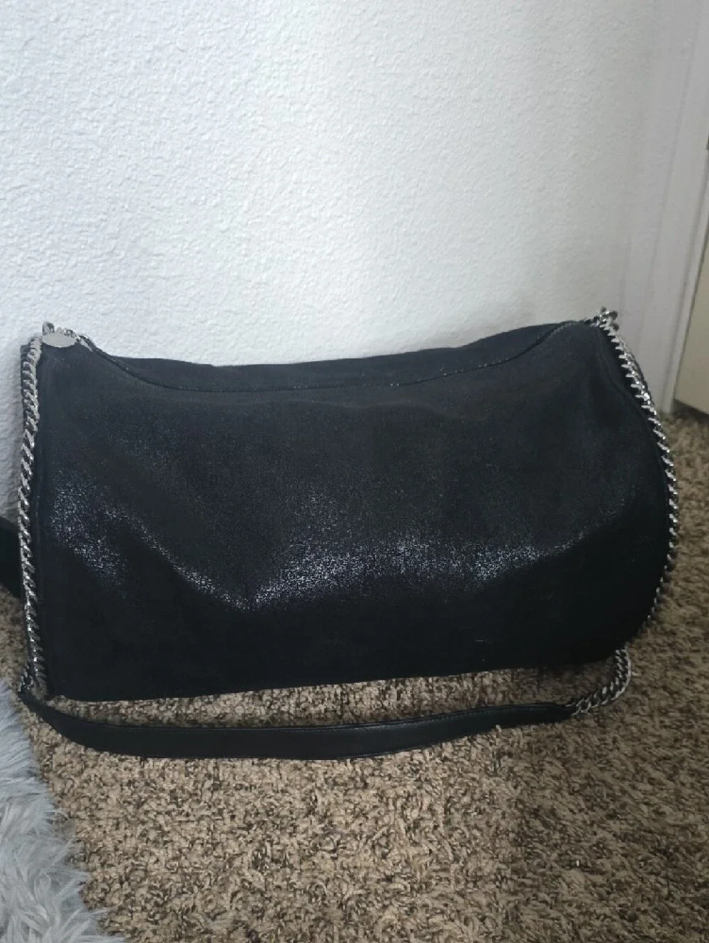 Stella McCartney Black Shine Weekender Bag W/ Silver Chain Trim (EUC)(RARE)🖤🩶 - Picture 5 of 13
